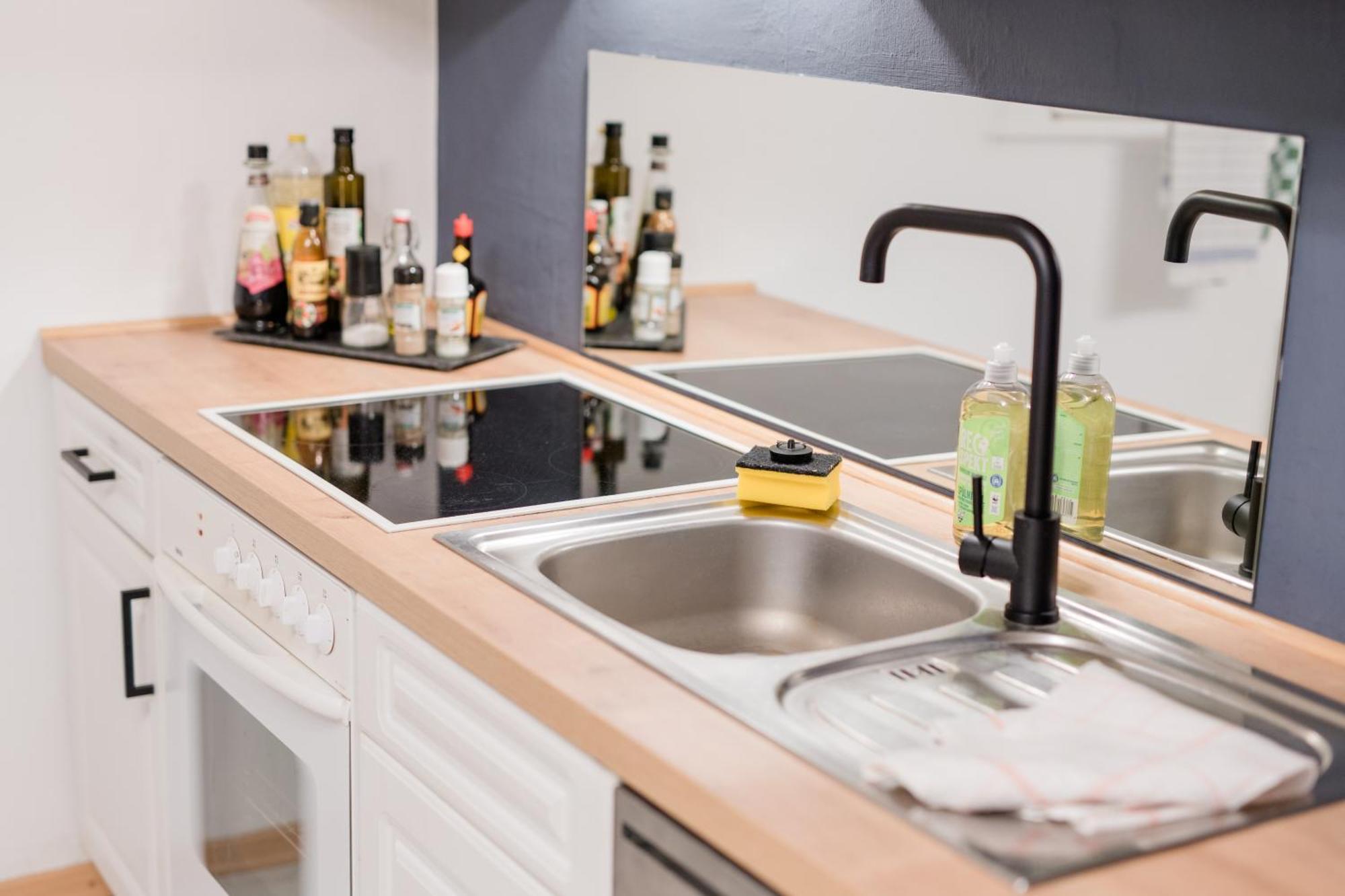 Buchlindenweg - Zimmer & Ferienwohnung Breitscheid  Buitenkant foto
