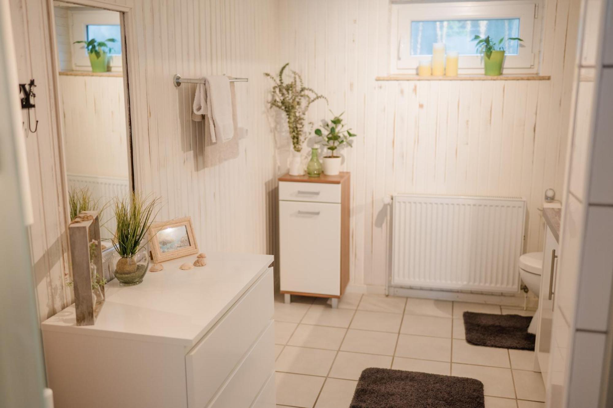 Buchlindenweg - Zimmer & Ferienwohnung Breitscheid  Buitenkant foto