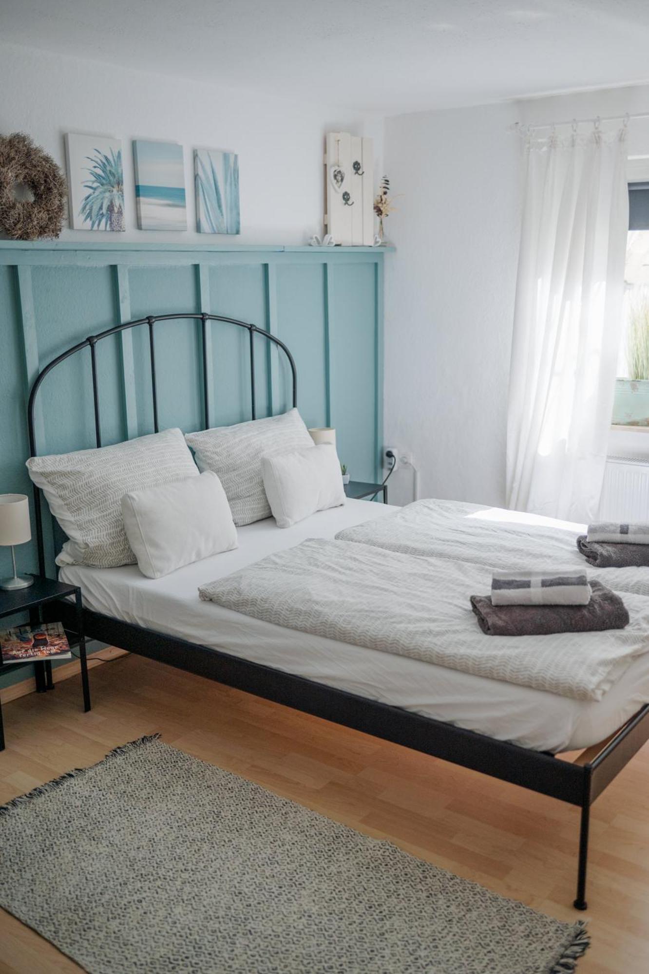 Buchlindenweg - Zimmer & Ferienwohnung Breitscheid  Buitenkant foto